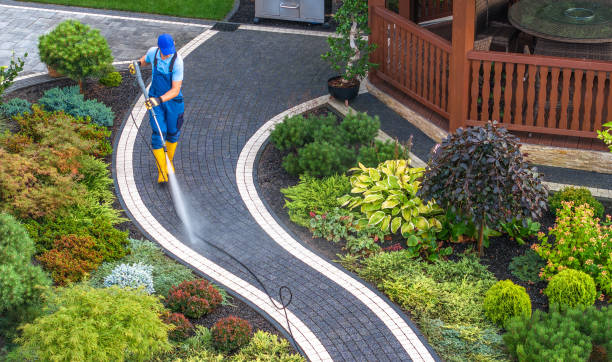 Why Choose Our Certified Pressure Washing Experts for Your Project Needs in Yorktown, IN?